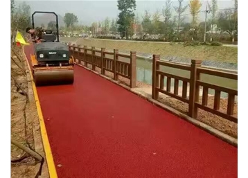 關于彩色瀝青防滑路面的相關特點